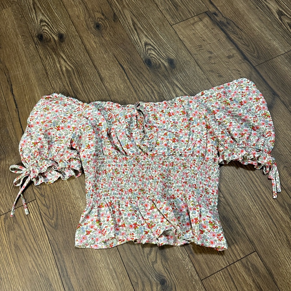 Floral print off shoulder crop top